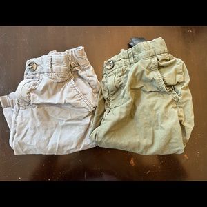 2 x boys shorts. H&M size 5-6.